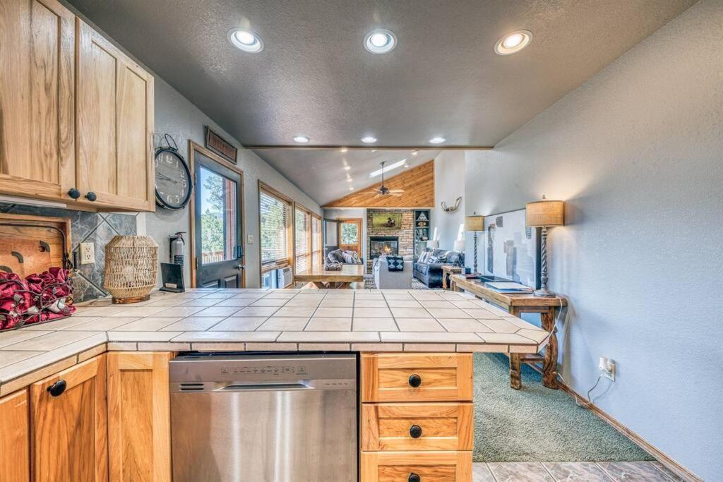 Perk Canyon Hidden Acres-Hot Tub-Gas Fireplace Ruidoso Exterior photo