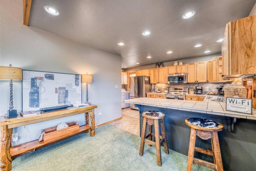 Perk Canyon Hidden Acres-Hot Tub-Gas Fireplace Ruidoso Exterior photo